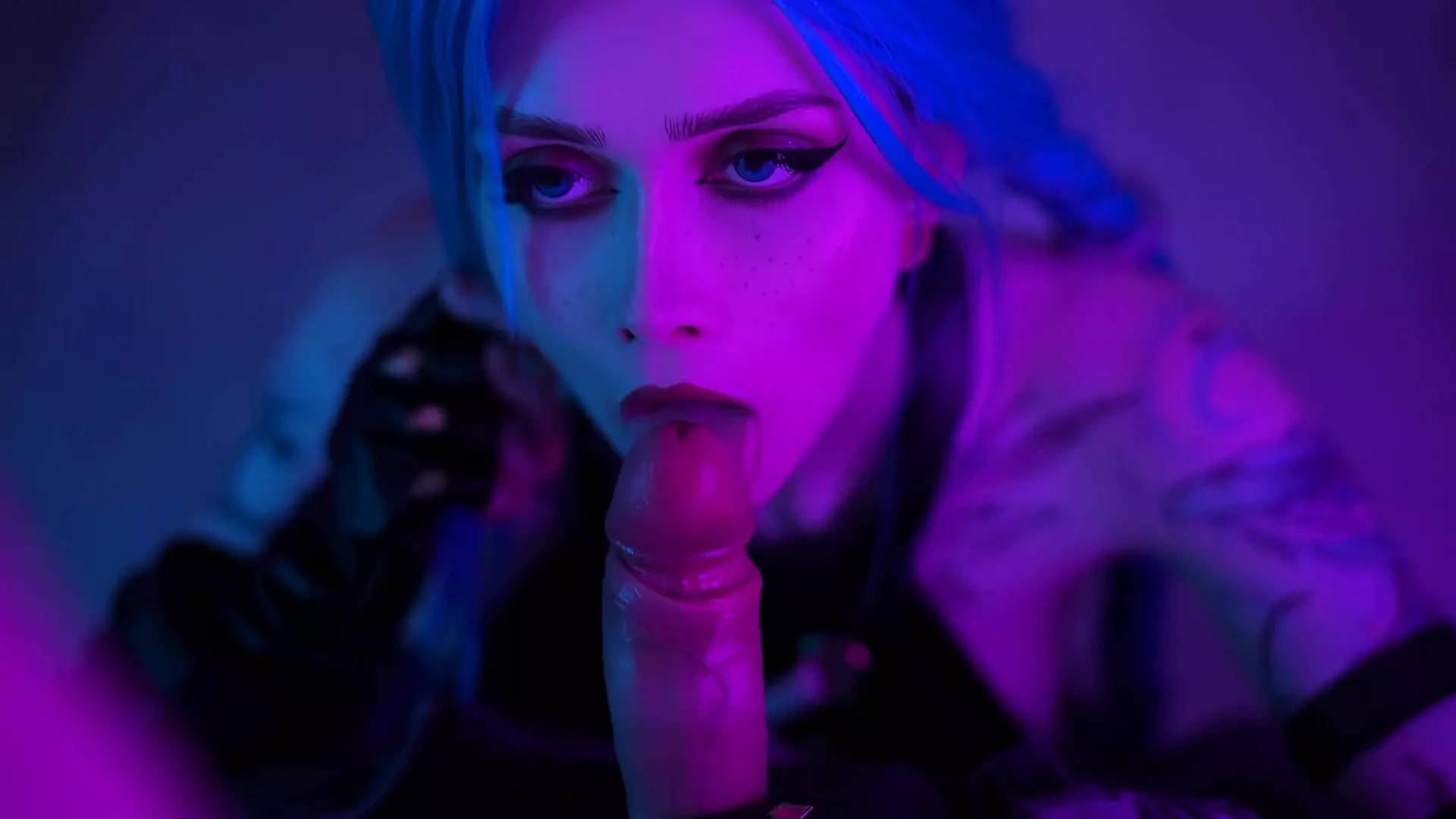 PHYSICS TEACHER STUCK HIS LIPS TO THE ICE!